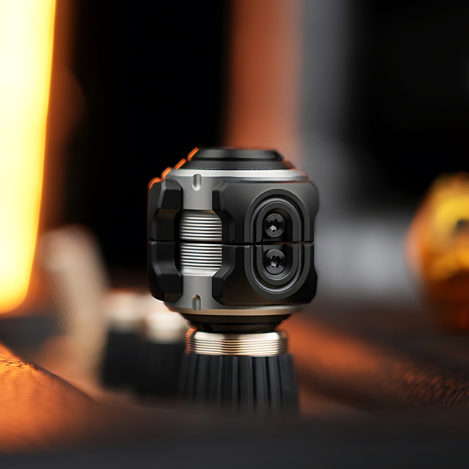 Shake Particle levitation knife pendant