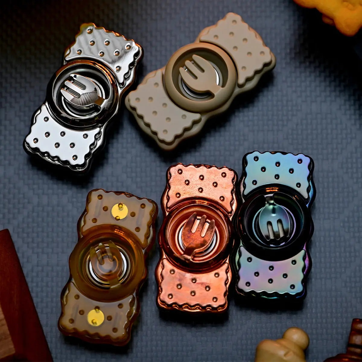 Biscuit YouBing EDC