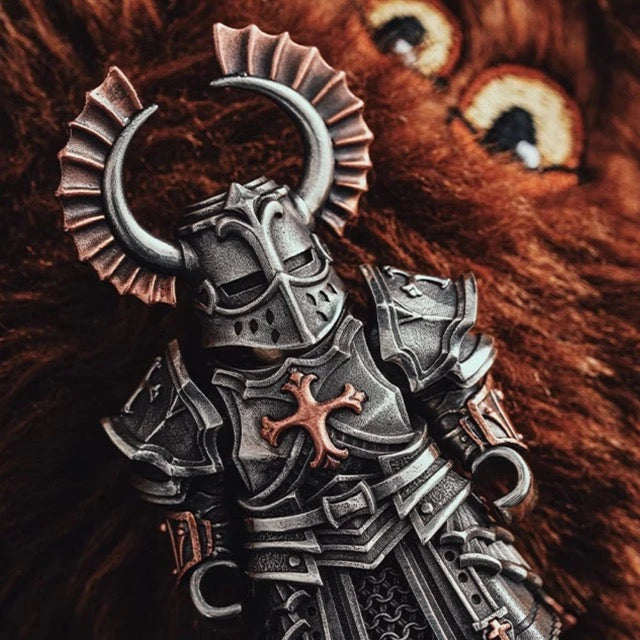 Crusader Buildable Military Figurine - ZhuoJiang Artisan