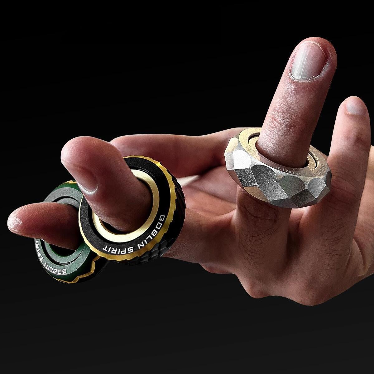 Tooth-Arc Ratchet Fidget Ring