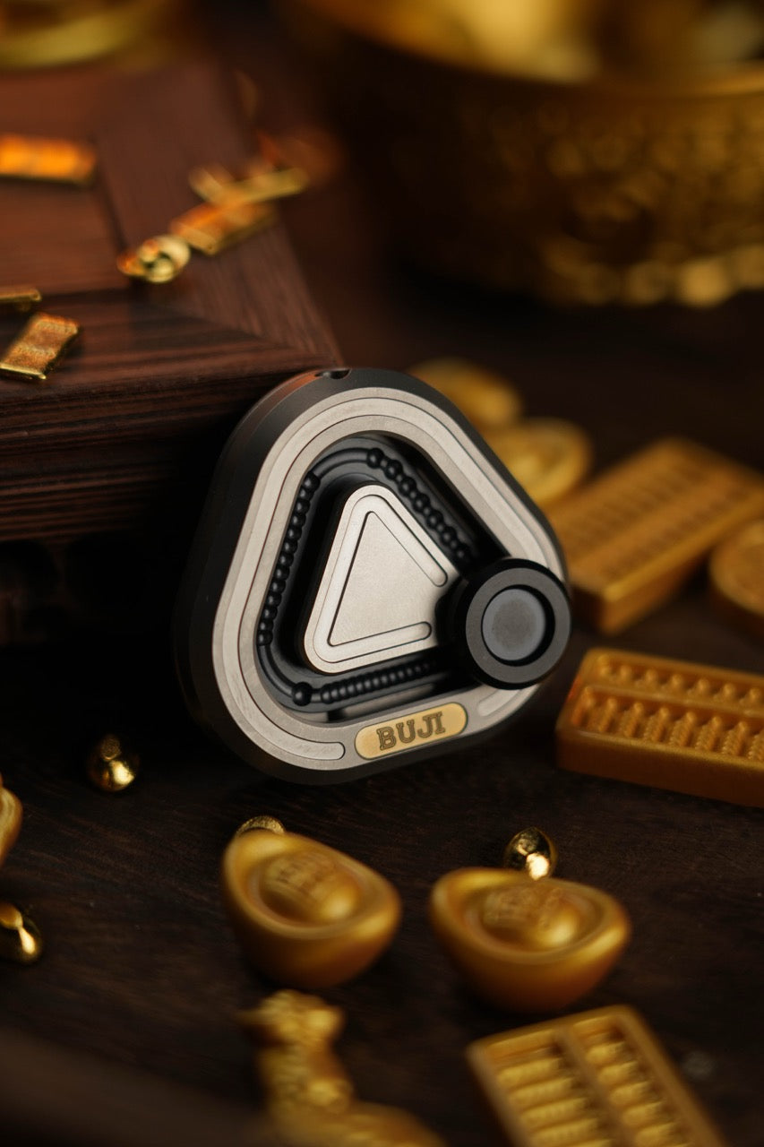 Triple Rich BUJI EDC