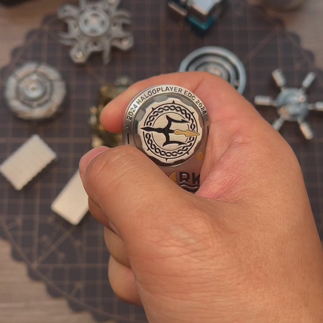 Shark Rhythm 2-in-1 Rotating Fidget Slider